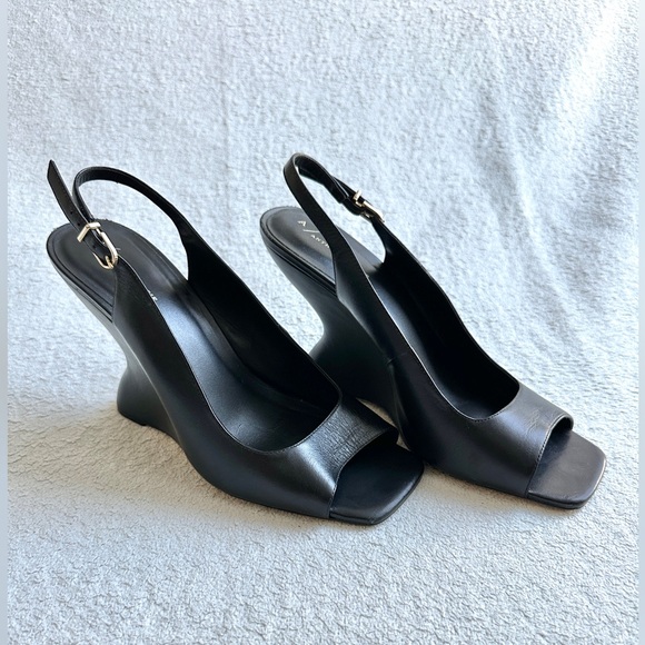 Like NEW Anthropologie Wedge Slingback Heels Black leather size 10 - Picture 3 of 15